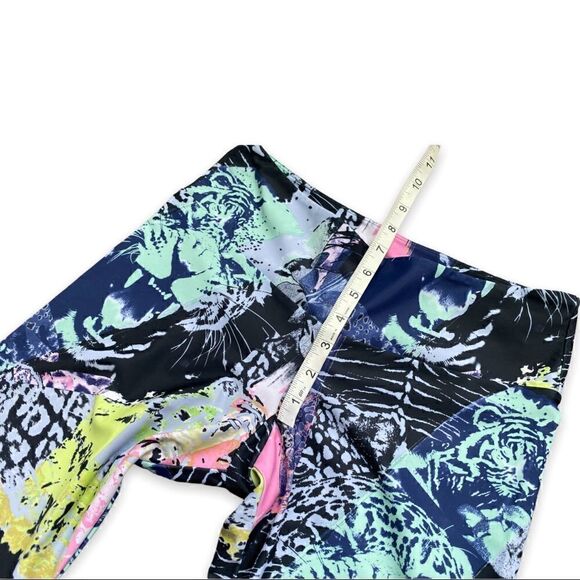 ONZIE Jungle Fever Crop Leggings Size S/M - Picture 7 of 10